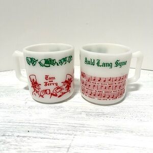 Hazel Atlas Auld Lang Syne Vintage Milk Glass Christmas Mugs(2).